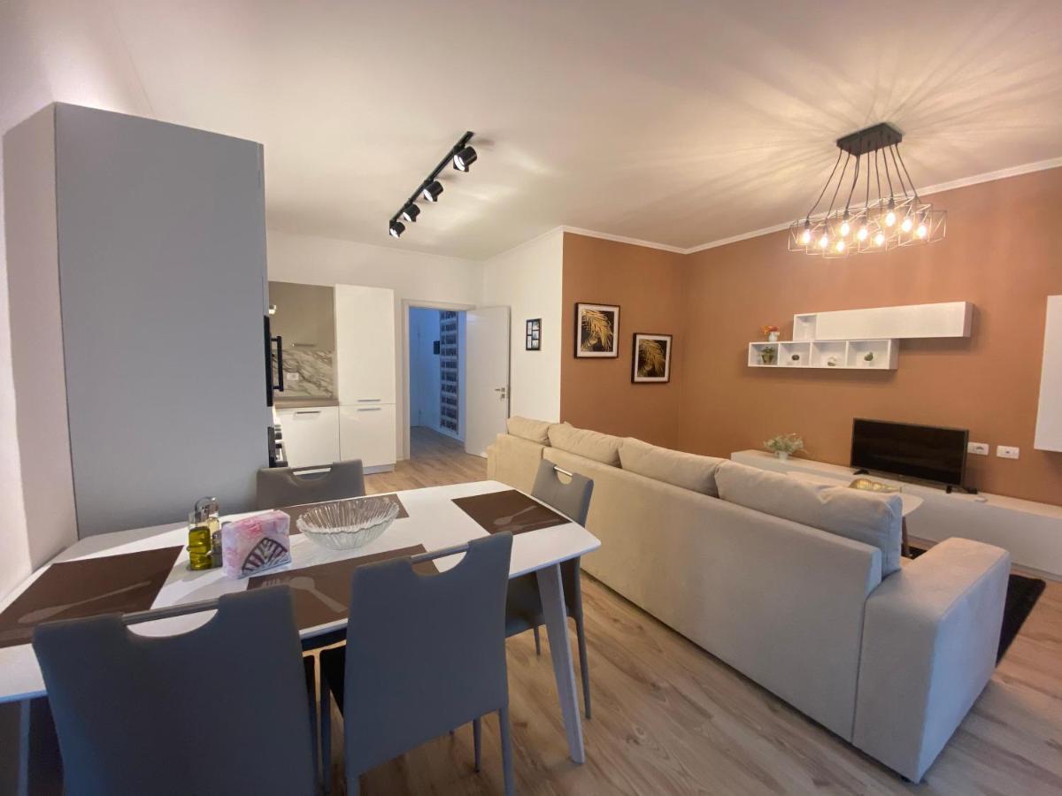 City Center& Sea View Apartment Дуррес Экстерьер фото