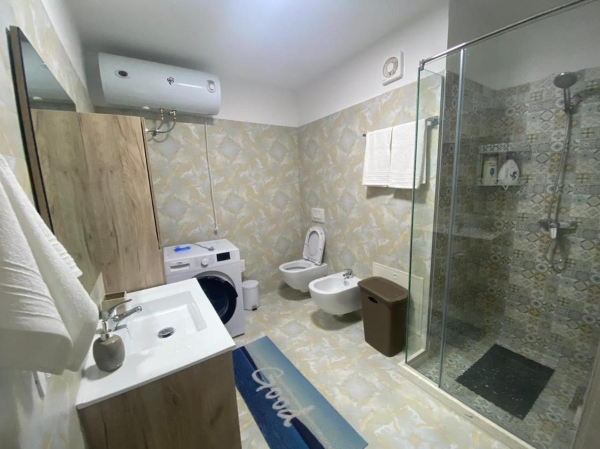 City Center& Sea View Apartment Дуррес Экстерьер фото
