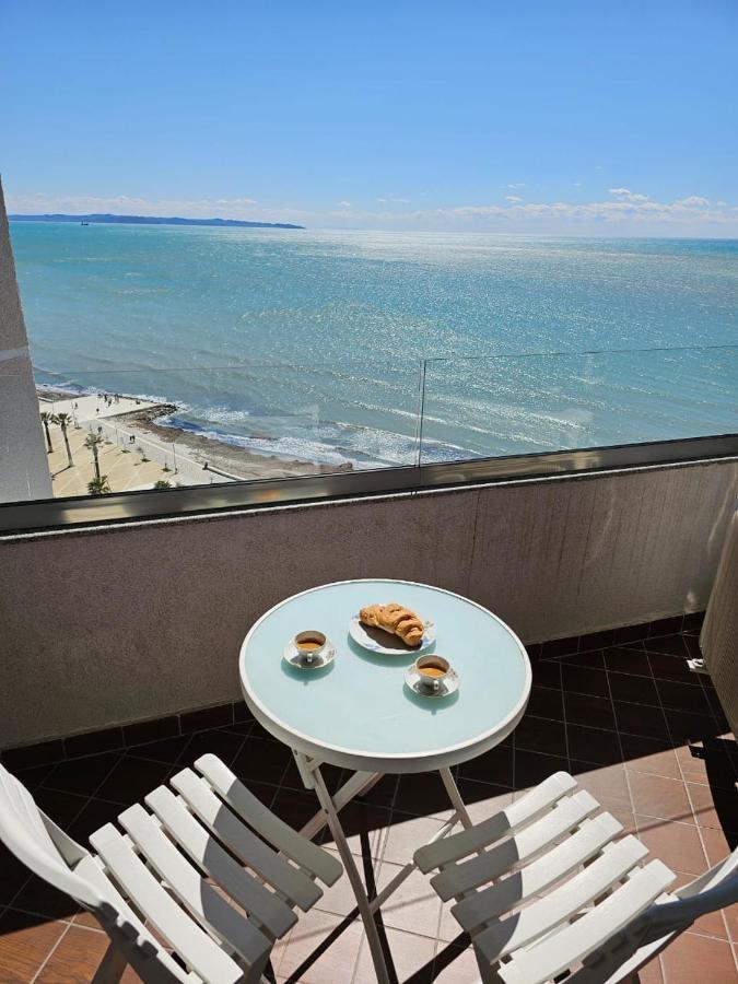 City Center& Sea View Apartment Дуррес Экстерьер фото
